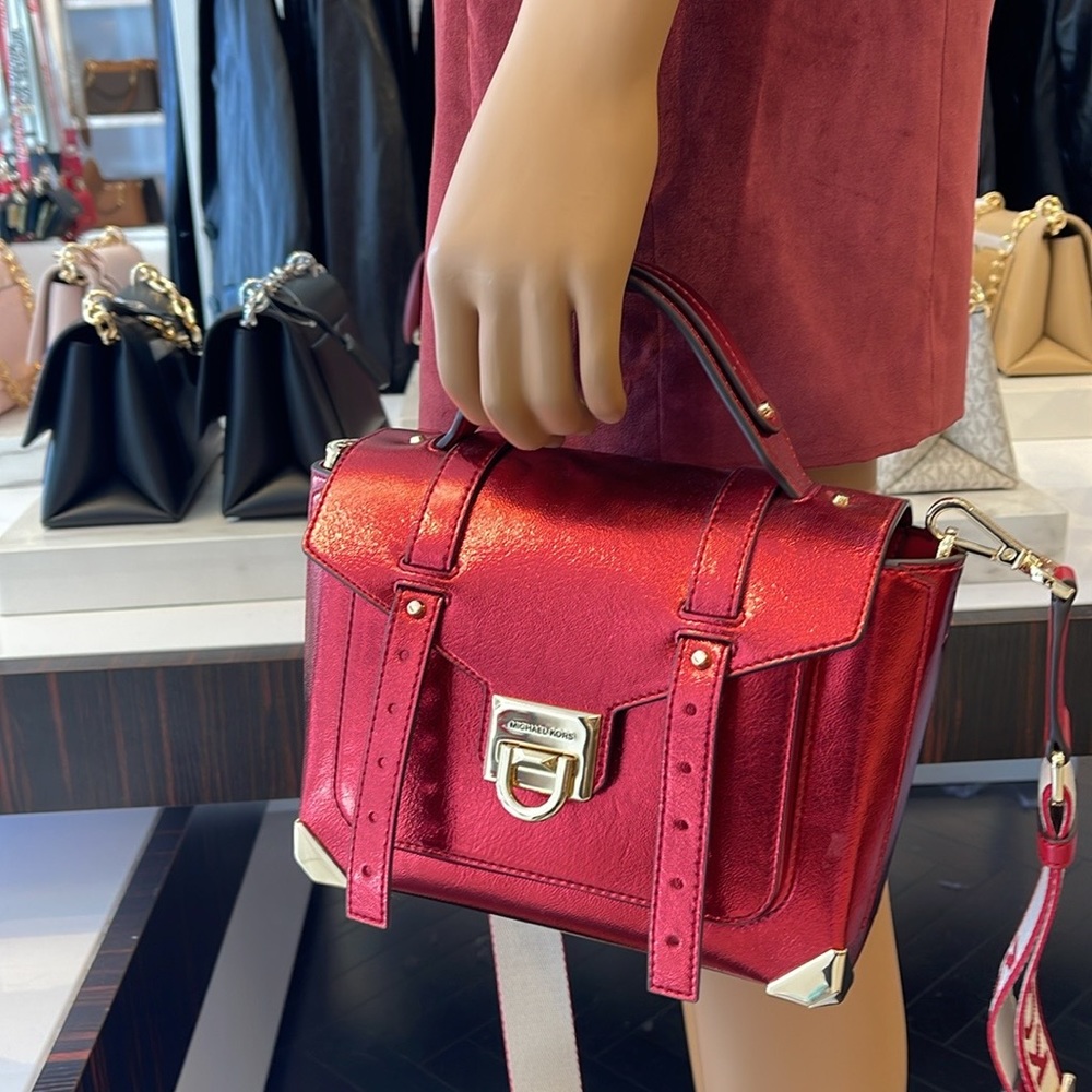 MICHAEL KORS
Manhattan Md TH SCHOOL Crackled Metallic Leather SATCHEL
Crimson - Picture 8 of 16